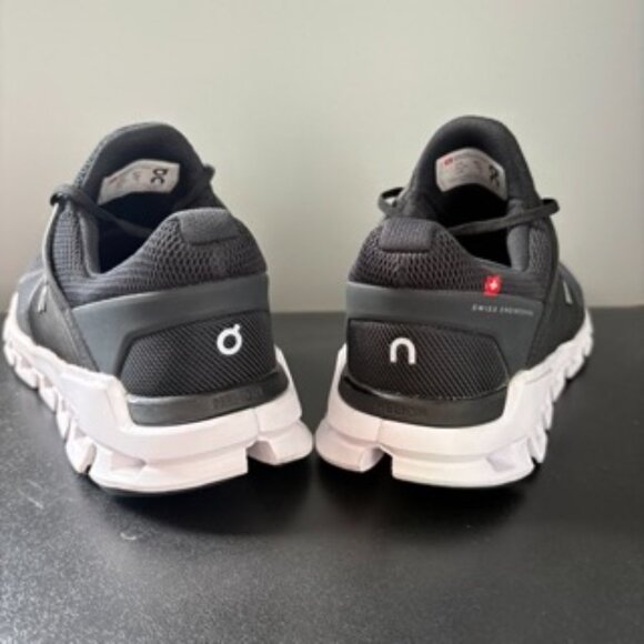 On Cloud Cloudswift Helion Women’s US 7 Running Shoe Trainer Black - Picture 4 of 8